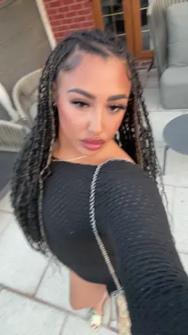 @BeautywithTiaParis 