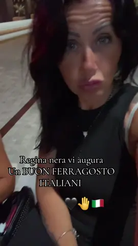 Buon ferragosto italiani 🇮🇹🤚🖤#indistruttibile🖤 @silviacuorenerissimo @REGINA NERA RESISTETE 🫵🖤🇮🇹 @Regina nera non molla 🖤 @Silviasmilzo82 @silviaricomincia 