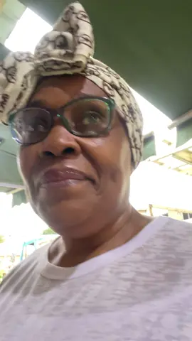 Came to buy water. #fypシ゚viral🖤tiktok #likesharecommentfollow #followforfollowback #fypシ゚viral🖤tiktok☆♡🦋myvideo❤️❤️🥰🥰🥰 #water 