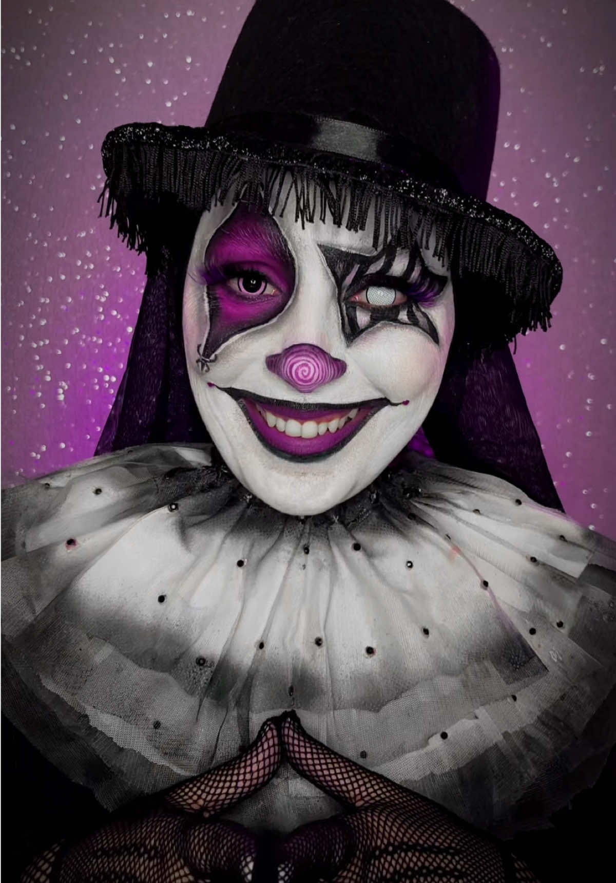 عدنا🤡😌اشنو رأيكم؟ #makeup #clownmakeup #makeuptransformation #fypシ゚viral #الشعب_الصيني_ماله_حل😂😂  