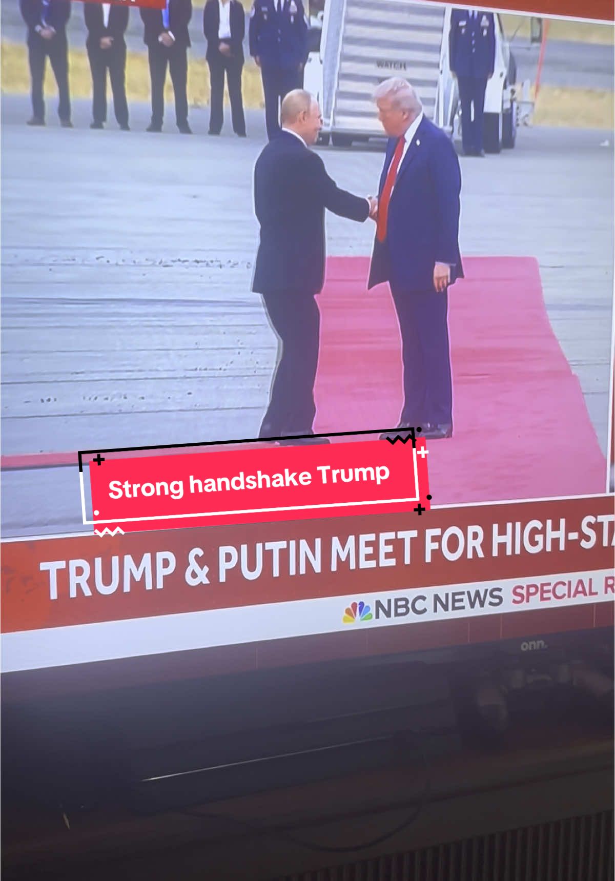 Trump shows confidence meeting Putin. What will the outcome be?? #trump #summit #putin #news #todaysnews #latest #foryou #highstakes 