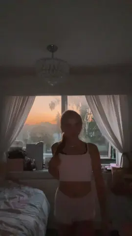 okay this is cute raya told me to post #fyp#foryou#sunset#famous#like