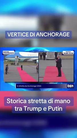 Con una storica stretta di mano al via ad Anchorage in Alaska il vertice tra Trump e Putin. 