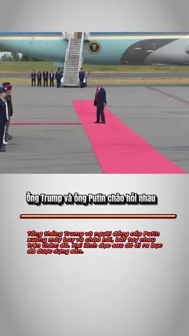 Ông Trump và ông Putin chào hỏi nhau