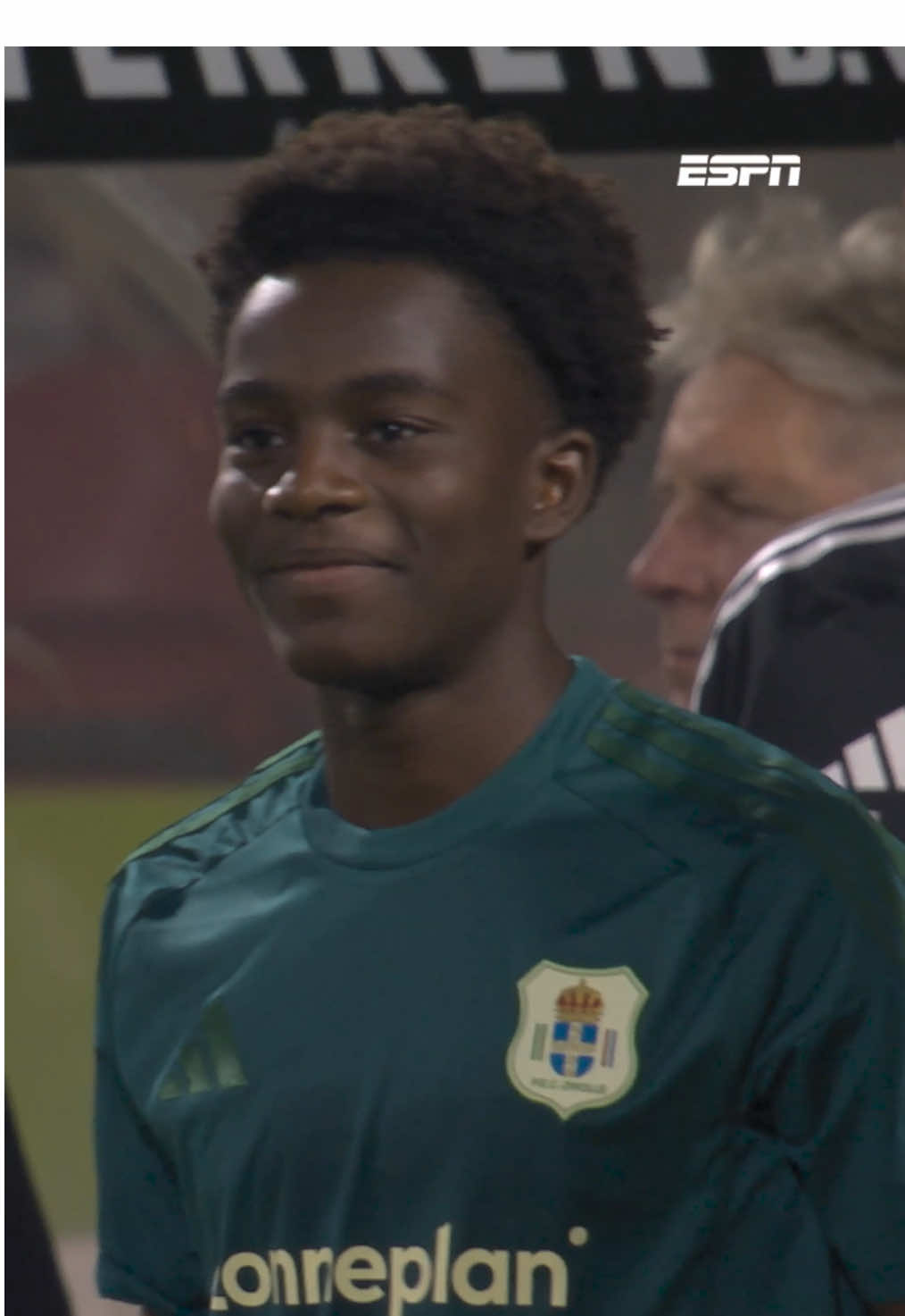 💎 Jadiel Pereira da Gama: de jongste debutant ooit in de @VriendenLoterij Eredivisie (15 jaar en 243 dagen) 🤯 #pereiradagama #peczwolle #eredivisie