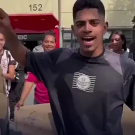 🚨 AGORA!! apoiadores do Hytalo Santos faz protesto em frente a delegacia: 