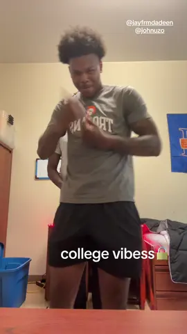 local vsu athletes 🧡💙 #state #vsu #welcomeweekcrew #xzyab @jayfrmdadeen @johnuzo 