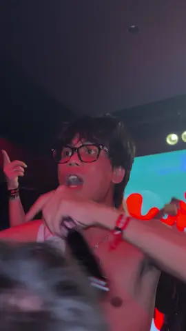 tenxi di listening party rich brian - krapela