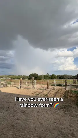 Watch this timelapsed video create a rainbow and hear the thunder in the background! #rainbow #thunderstorm #timelapse #weather 