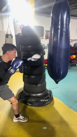 Hooks on the Johnny bag 🍆💪  #boxing #boxing🥊 #amateurboxing #bagwork #conorbenn 