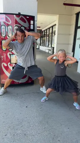 Cuando la música habla más fuerte que las palabras 🔥💃 Bailando con toda la energía al ritmo de Swagger X La Tukiti & Ame. ¡Energía 24/7! #dance #latukiti #esenya_miss #eseniiamikheeva #mikheevdancefamily @Mikheev Family @Marina Mikheeva @Jennifer Hudson Show @Netflix @America’s Got Talent @Freeform 