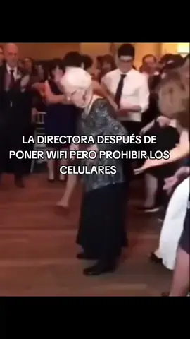 #directora #celulares #humor #paratii #viral 