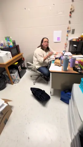 Had to get some entertainment out of my co workers on the first week of school 😂😂😂 they love me! #fyp #foryoupage #foryou #teacher #teachersoftiktok 