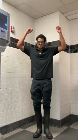 Show me sum 🥴#fyp #blowthisup #trend #foryou 