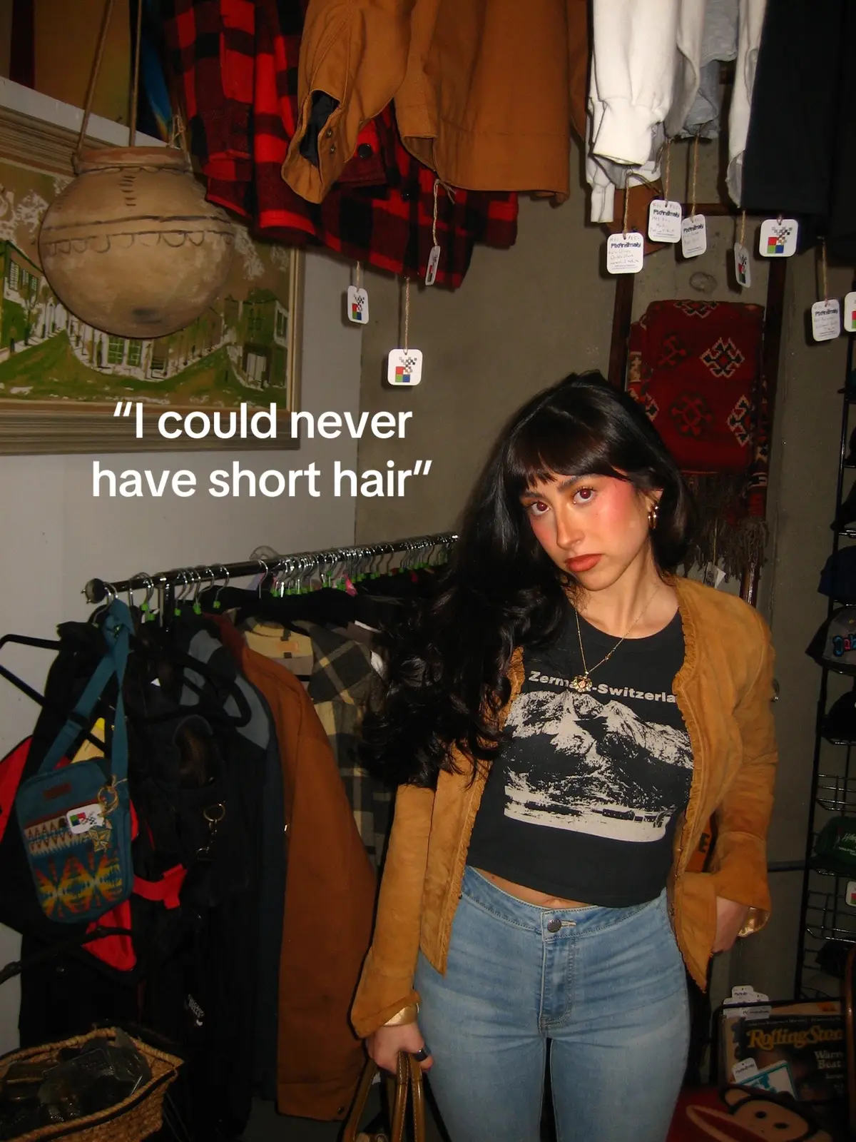 One thing I always tell women, is that they should get a pixie cut at least once in their life! I felt so liberated and empowered not having to rely on a beauty standard like long hair to make me feel beautiful. Having short taught me that I’m more than my looks and my body. #pixiecut #relatable #shorthair #longhair #womenempowerment 