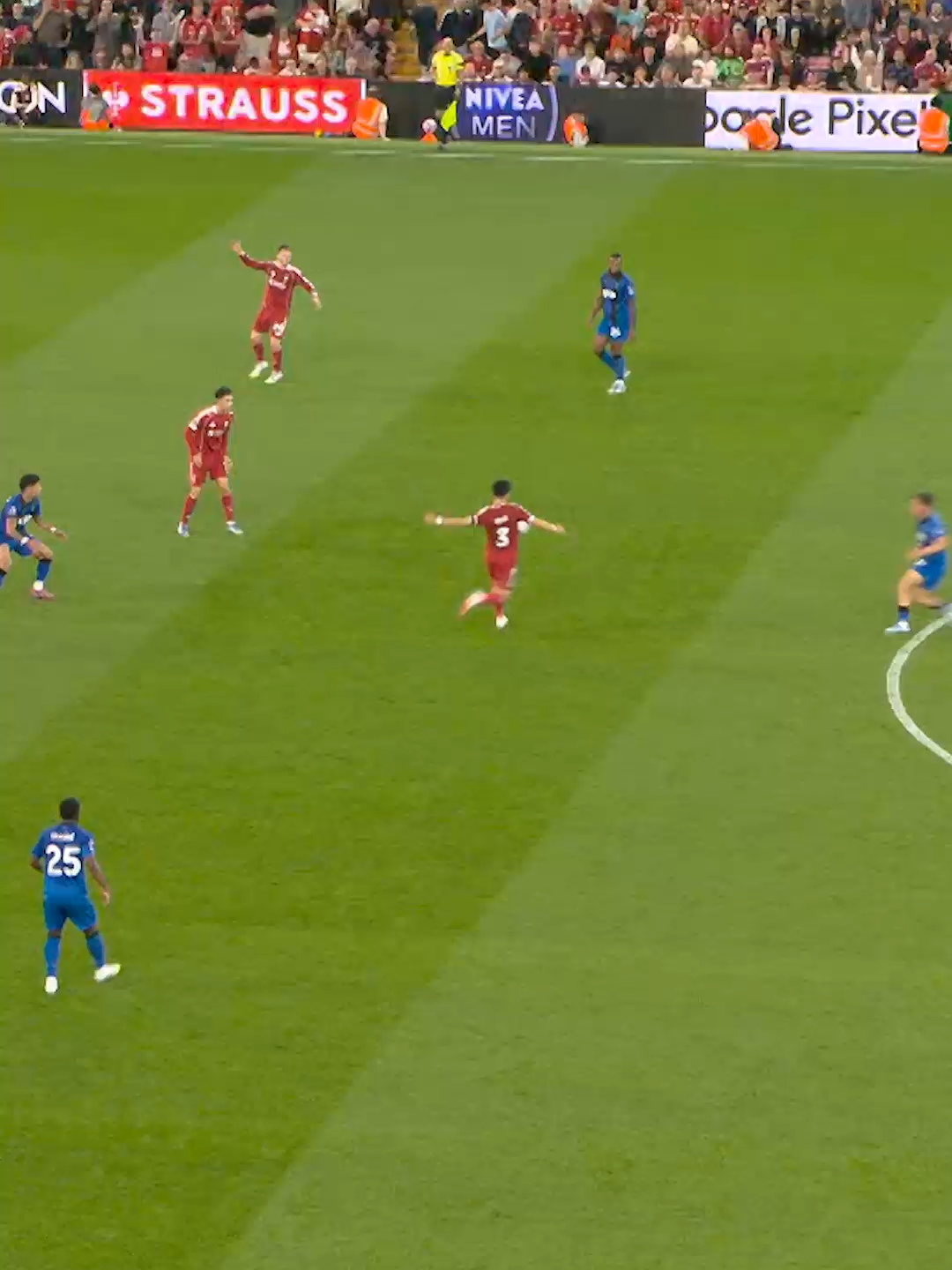 Salah on the opening day. Again. 😮‍💨 #Salah #PremierLeague #LiverpoolFC