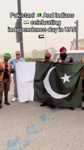 Pakistani and indians celebrating independence day in Dubai peace ✌🏻 #independenceday #foryou #14august #india #Pakistan 