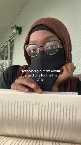 My expectations are very high im excited #BookTok #yafantasy #anemberintheashes #fantasybooks #sabaatahir 