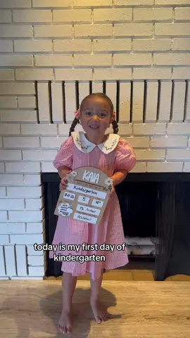Kindergarten, here I come 💖  #FirstDayOfSchool #MomLifeMoments #fyp #viral #kindergartenlife