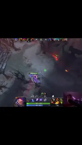 Dota 2 — многопользовательская командная компьютерная игра в жанре MOBA, разработанная и изданная корпорацией Valve. Игра является продолжением DotA — пользовательской карты-модификации для игры Warcraft III: Reign of Chaos и дополнения к ней Warcraft III: The Frozen Throne.