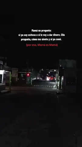 Mamá no pregunta: si ya soy exitoso o si le voy a dar dinero. Ella pregunta, cómo me siento y si ya comi. (por eso, Mamá es Mamá) #mama #sad #ansiedad #fypシ゚ #💔🥺 
