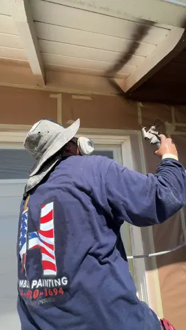 Spraying #painter #painting #spraypaint #orangecounty #lagunaniguel 