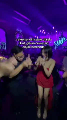 Betul apa betulll #superhouse #lestparty #fyppppppppppppppppppppppp #party #lewatberanda 