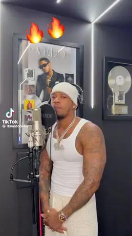 This would be a dope ass remix.      🔥🔥🔥🔥 #vedo #chrisbrown 