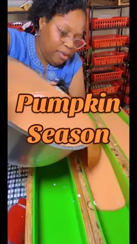 Great soap save of a triple batch. There’s no crying in soap making. At least not today. But I did have to mute this video 🤬.  Shower lovers get ready for pumpkin season with real pumpkin purée. #BestShowerSoapery #ShowerLoversClub #subscriptionbox 