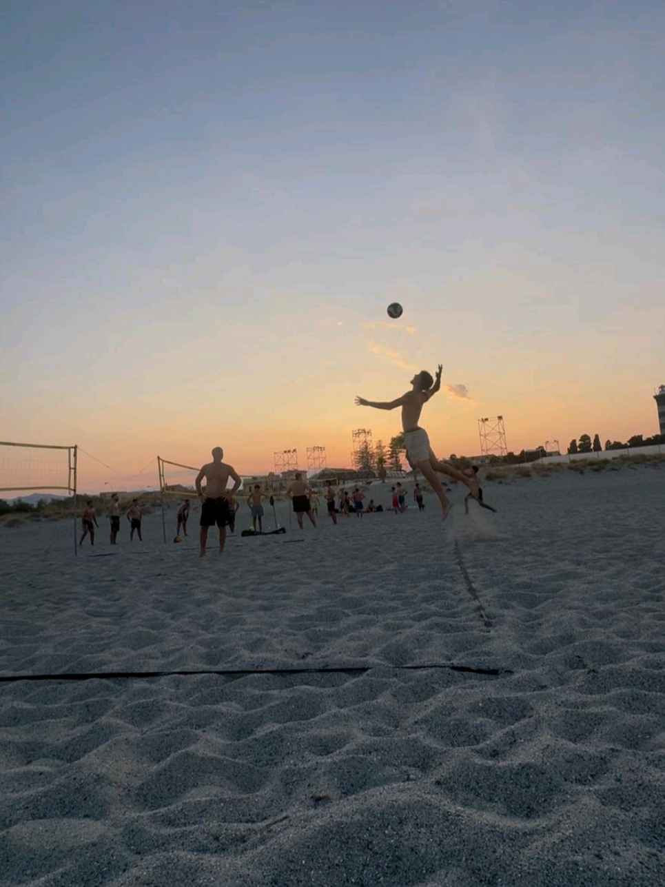 una volta che mi fanno i video faccio il fenomeno un po #italy #volleyball #sports #beachvolley #life 