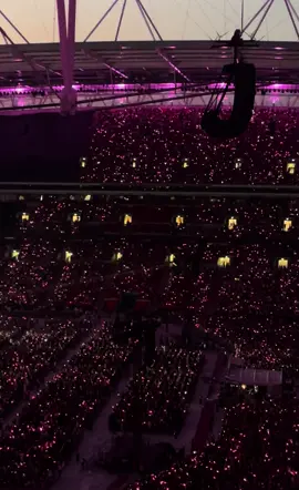 BLACKPINK Don’t Know What To Do Wembley Stadium  #blackpink #blackpinkconcert #wembleystadium #dontknowwhattodo 