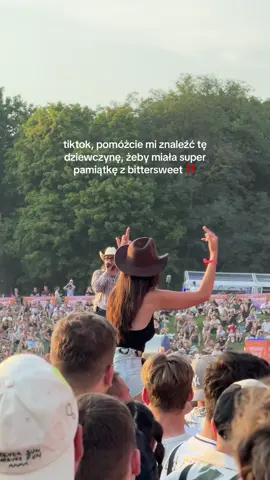 ja na jej miejscu chciałabym taką pamiątkę… #bittersweetfestival #bedoes #bedoesiara #bedoeskoncert #poznań @BitterSweet Music Festival @bedoes2115 