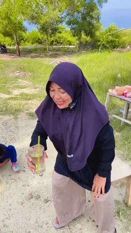Tasya gak mau minum😂😅 #fypシ゚ #samasamaketawa🤣🤣 