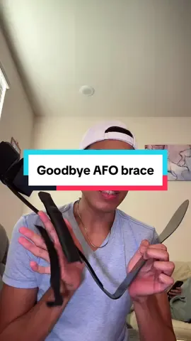 So long to my #afo you helped me so much, but now it’s time for a new one! #brace 