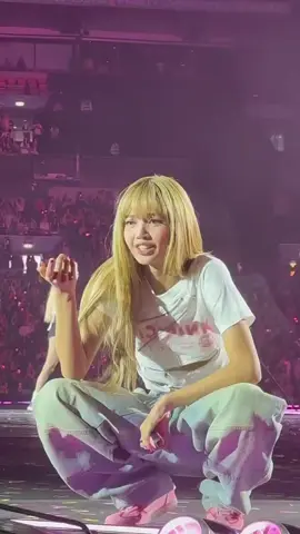 MOTHERS. #BLACKPINK_IN_LONDON_D1 #DEADLINEinLONDON_LISA #LISA #LALISA #LearnOnTikTok 