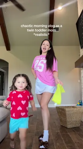 Wouldn’t be a good morning without little duckies following me around everywhere 💗💗 @CeraVe @Crest @AquaphorUS @Pavise @Summer Fridays @Kenra Professional @Bath & Body Works 