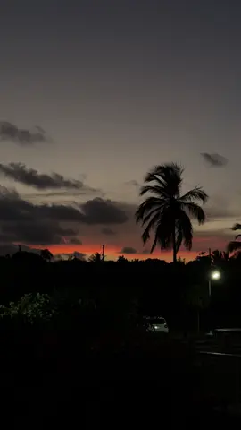 Calm before the storm #hurricaneseason #caribbean #fyp #weather @Barstool Sports USVI @TracyintheCaribbean @ExoticIslandVI @Barstool Sports 