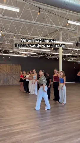 Gimme all the confidenceee👏 #improv #dance #danceteacher #dancer #teaching 
