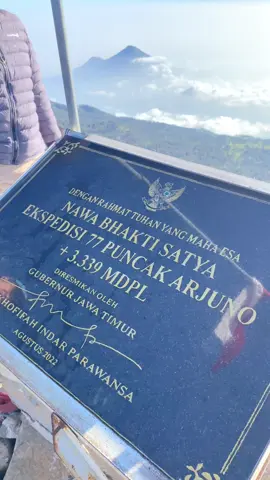 arjuno 11 agustus 🙌🏻 #arjuno #arjuno3339mdpl #sevensummits #jatim 