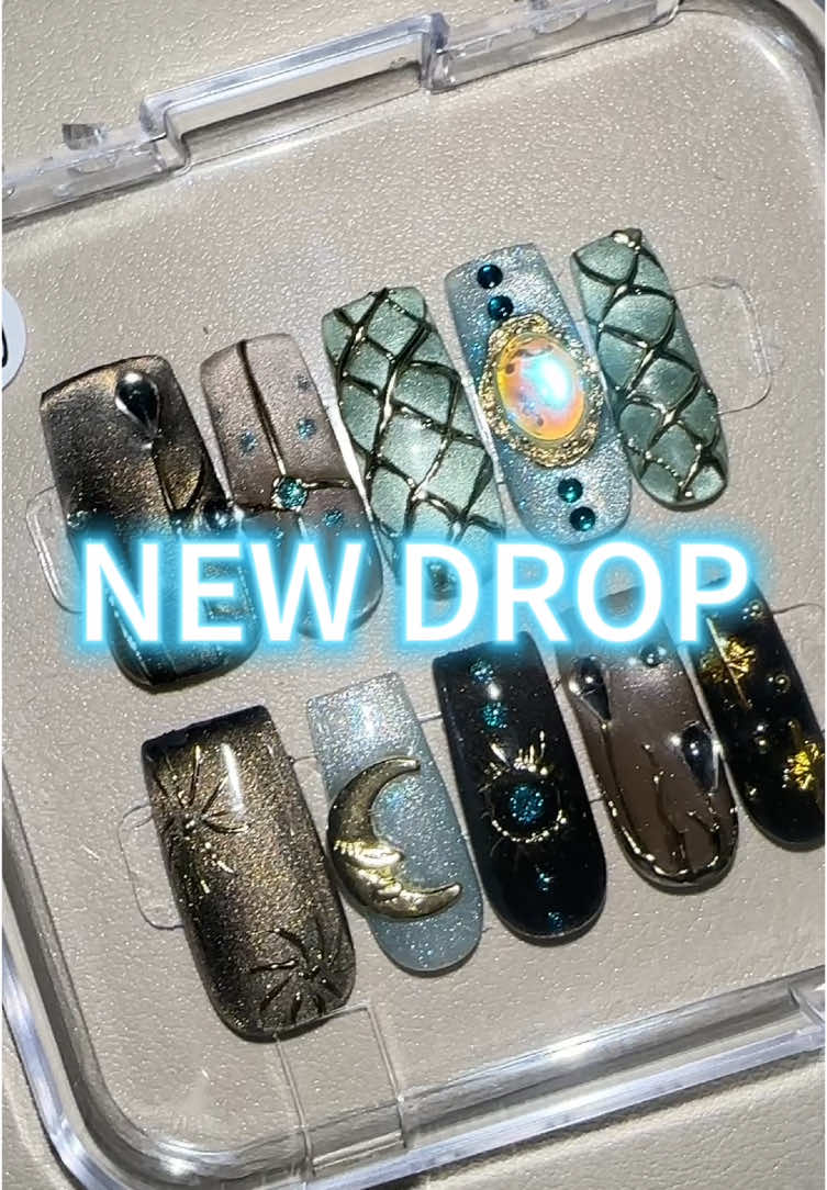 New drop coming!Come to my live!!!#pressonnails #fakenails #nails #nailart #fy #trending 