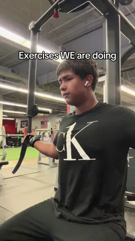 Forms a bit off #gym #hypertrophy #youngla 