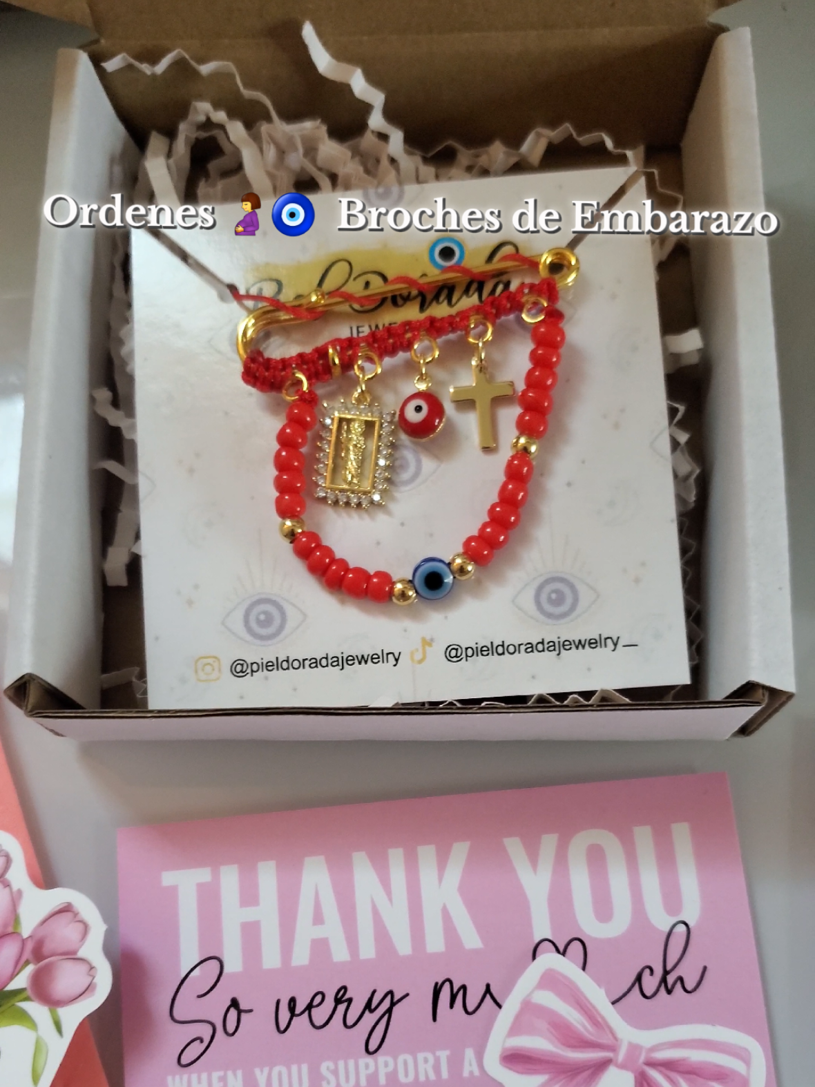 Broches de Embarazo 🤰🧿 Disponibles en nuestro sitio website www.pieldoradajewelry.com  Envíos solo en los Estados Unidos  #embarazo #embarazadas #alfilerdeproteccion #pregnancypin #pregnancybrooch 