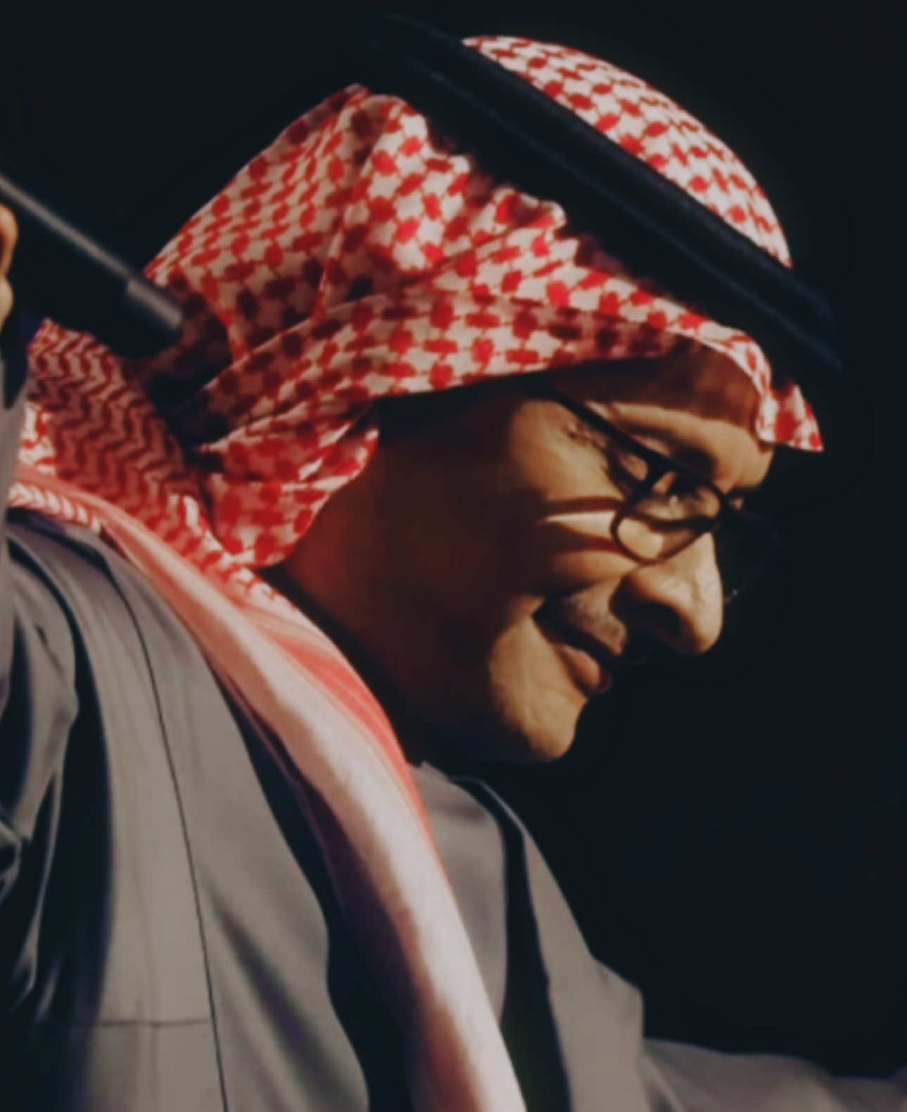 لو تباعدنا ترى قلبي يصون  ما تبدّل  ما نسى لحظة هوالك ❤️ #جديد #عبدالمجيدعبدالله #عبدالمجيد_عبدالله #غيرك_سواك  #اكسبلور @عبدالمجيد عبدالله 