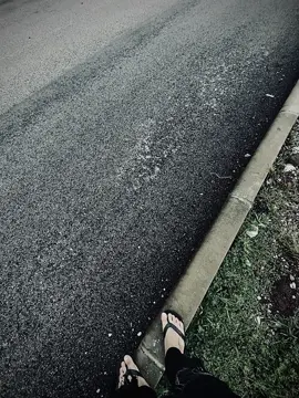Còn nợ em muôn ngàn lời hứa !”#xuhuongtiktok #viral #tinhyeu #caption #chill #fyp 