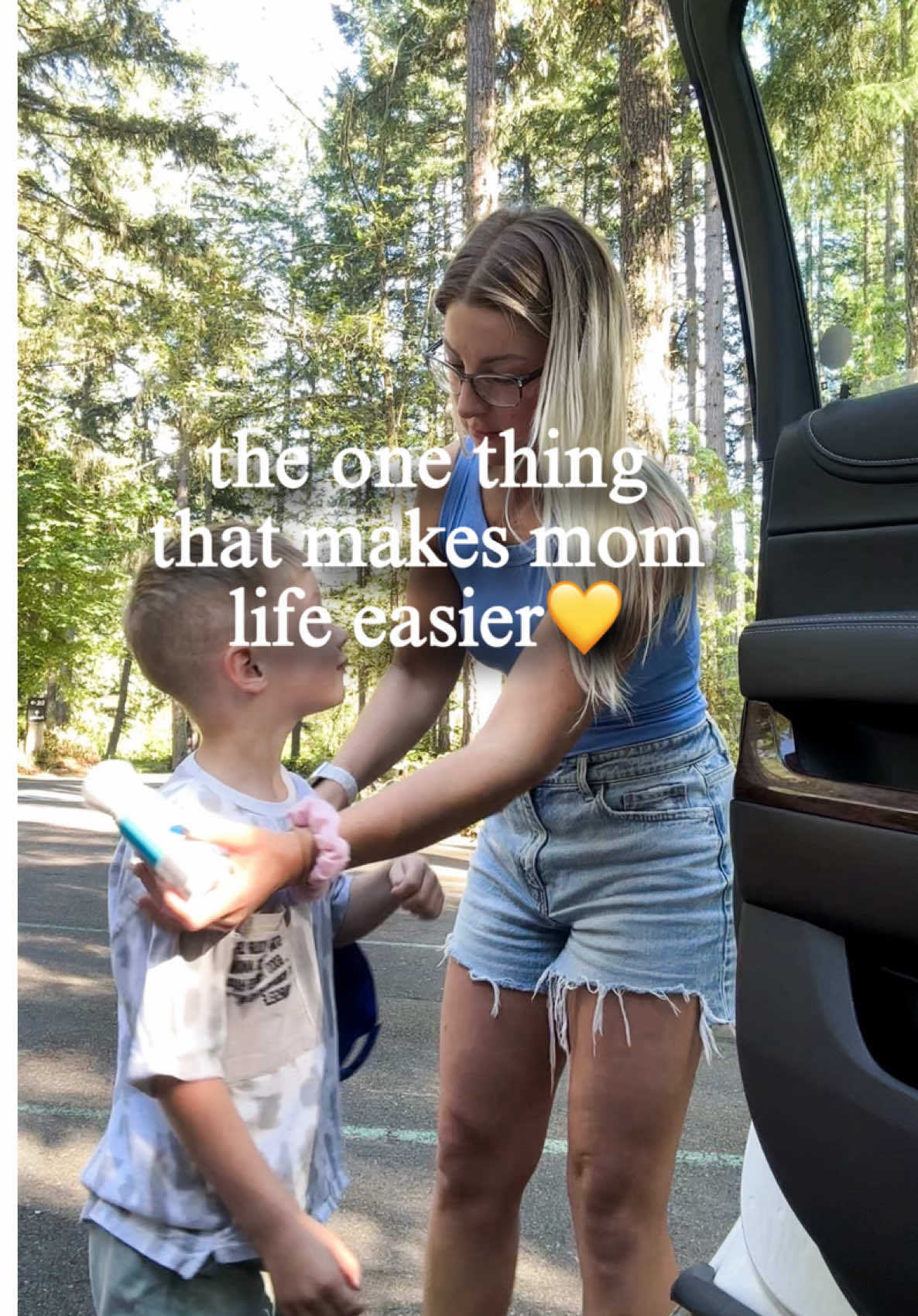 my holy grail mom hack!! the easiest, mess-free sunscreen ever ☀️ no greasy hands, no battles, my kids actually like it — and we use it year-round. comment ‘brush’ & i’ll DM you my exclusive link + code eastandcothrift for 20% off 💌 @Pure Sol Beauty  #affiliate #momhack #parentingtips #sahmlife #sunscreen  
