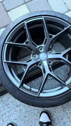 Helped pops throw vossen wheels on the porsche 