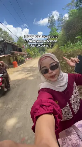 Antar pengantin di kampung sebla