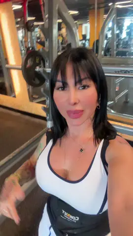 Lo bueno de entrenar toda tu vida es que rápido vuelves a estar como siempre 💪#Fitness #fitnessmotivation 