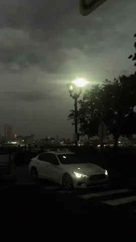 time to get 400 views again thx tiktok  #q50 #nyc #pics #monotone 