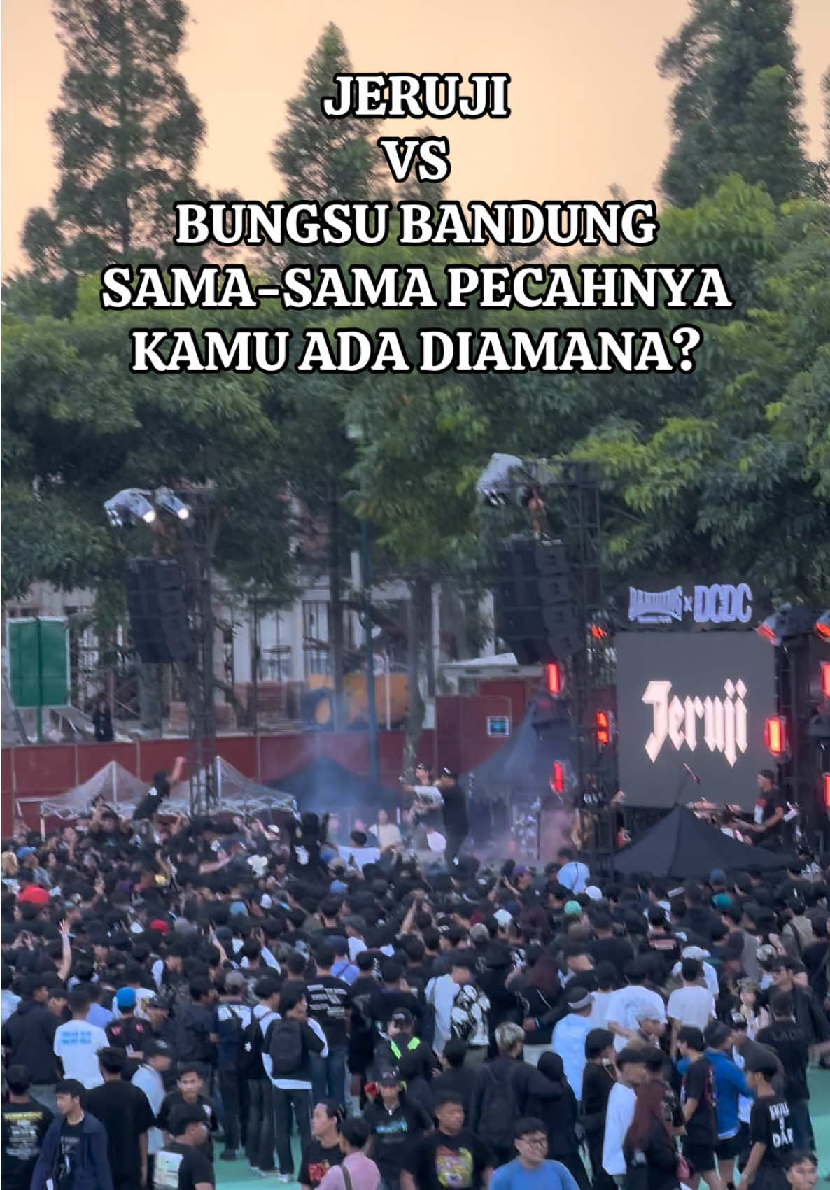KETIKA KAMU HARUS MENENTUKAN PILIHANMU 😁🤣 #Bandungbelongstous #FlowerCityFest #flowercityfest2025 #bandungpride 
